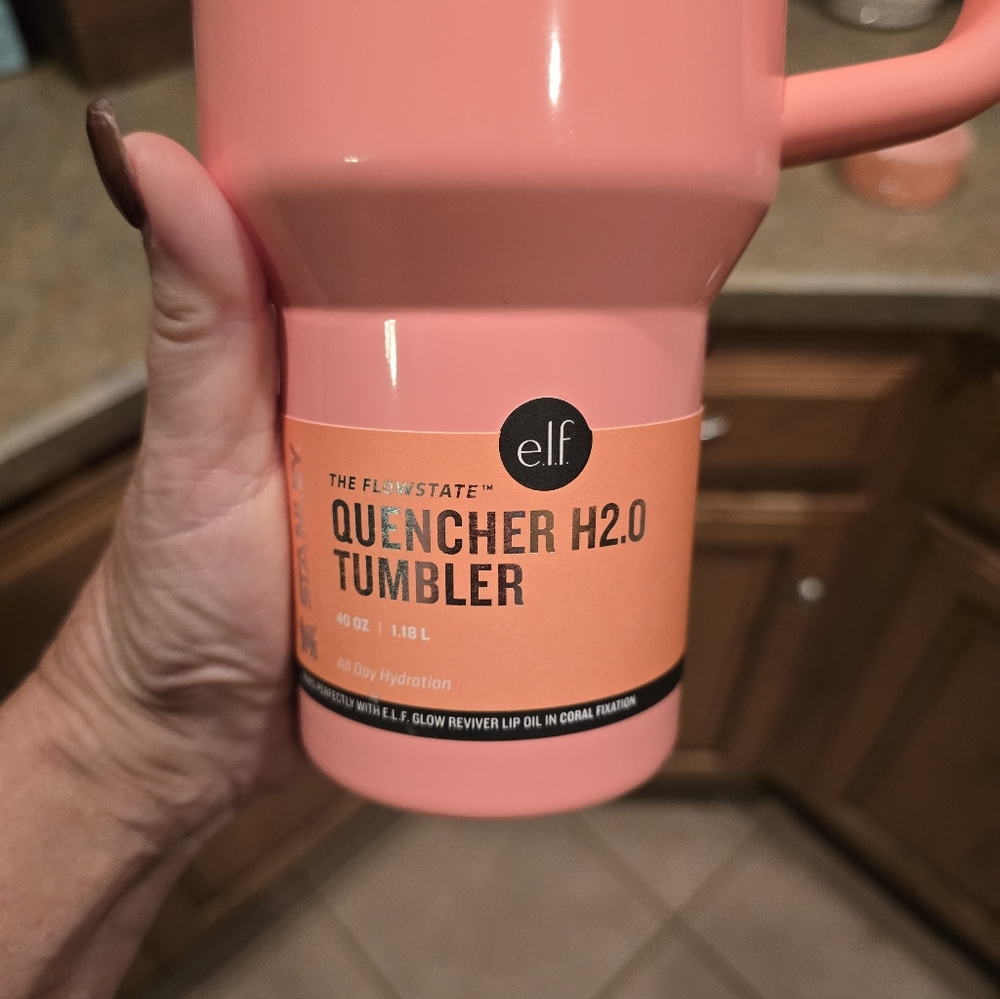 Stanley Elf Edition coral quencher New 40 Oz - Picture 3 of 3